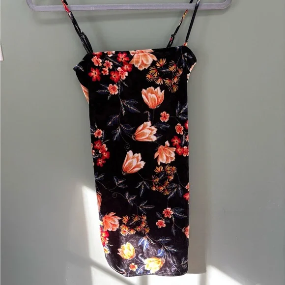 knee length dresses for ladies Lace-Trim Satin Floral Maxi Dress